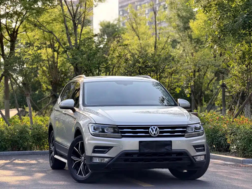 Volkswagen Tiguan L 2020 — фото 3