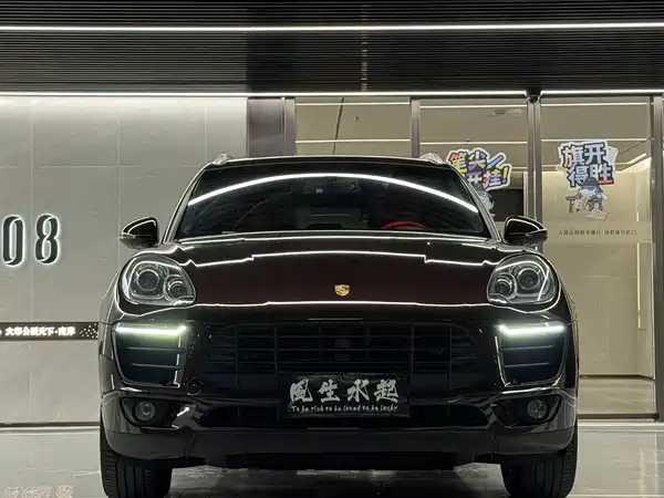 Porsche Macan 2016