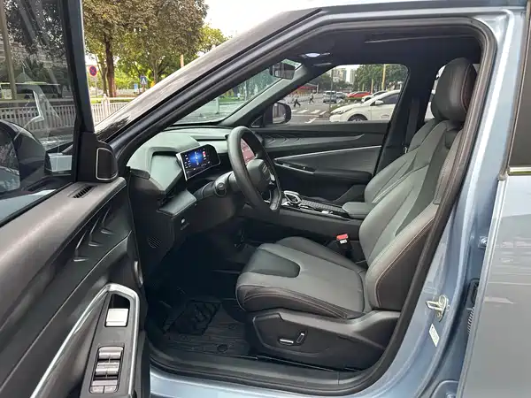 Geely Boyue 2024