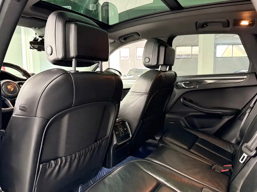 Porsche Macan 2014 — фото 11