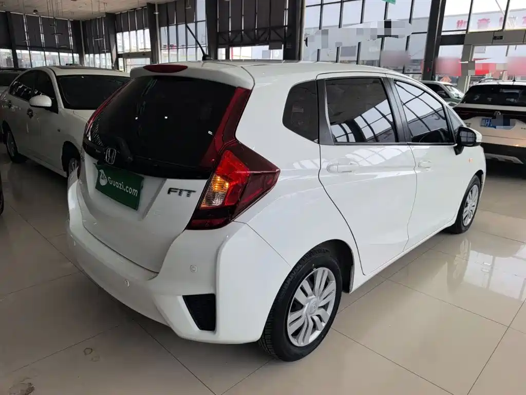 Honda Fit 2017 — фото 7
