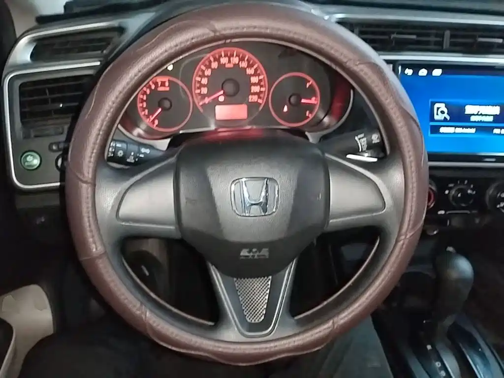 Honda City 2017 — фото 11