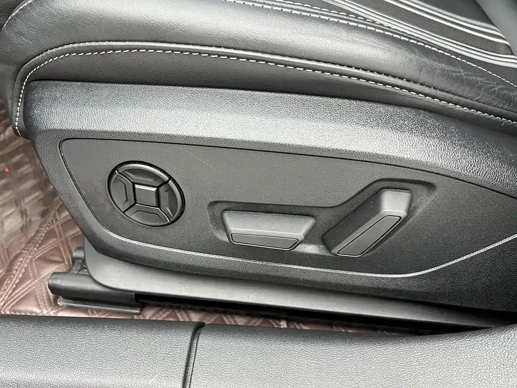 Audi A3 2023 — фото 12