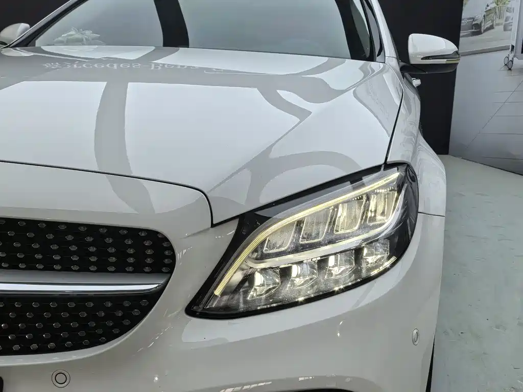 Mercedes-Benz C-Class 2020 — фото 25