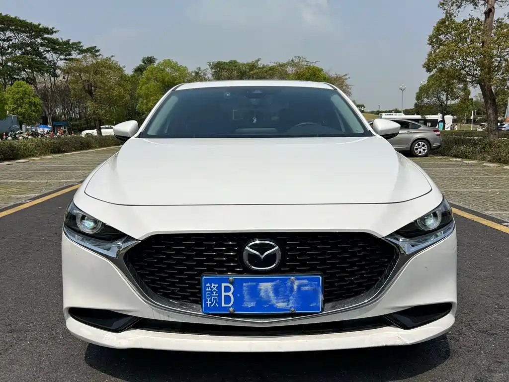 Mazda 3 Axela 2023