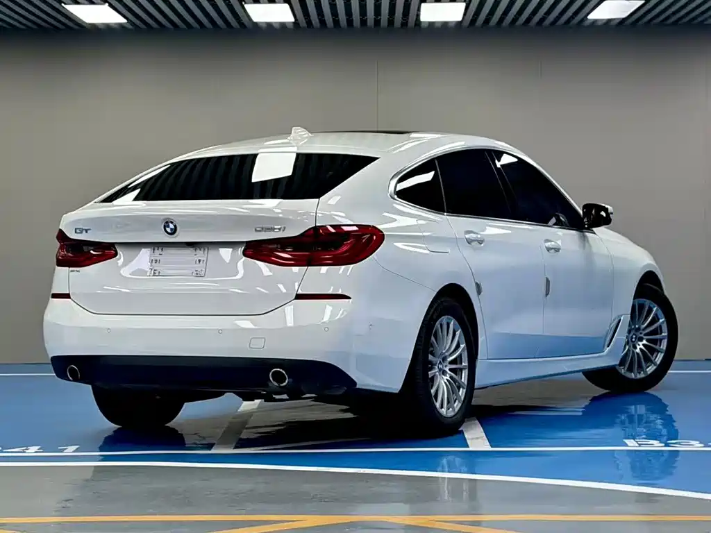 BMW 6 Series GT 2018 — фото 5