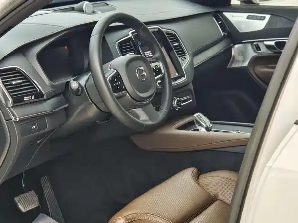 Volvo XC90 2023