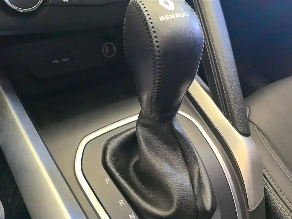 Renault Kadjar 2018 — фото 14