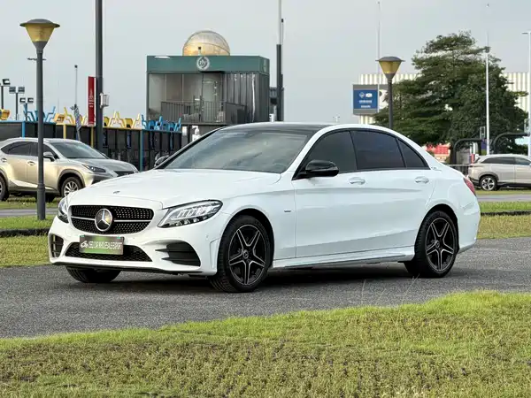 Mercedes-Benz C-Class 2020