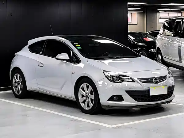Opel Astra 2014