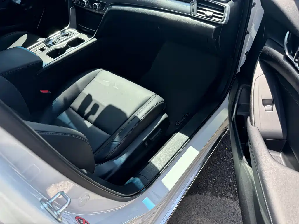 Honda Accord 2020 — фото 12