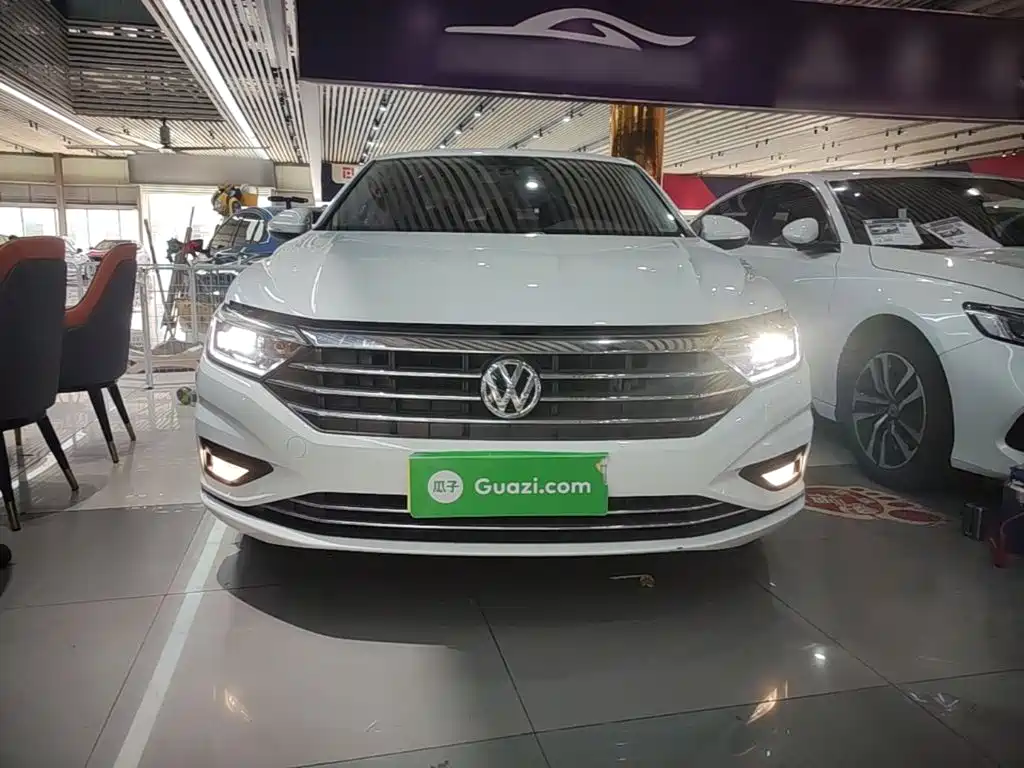 Volkswagen Sagitar 2022