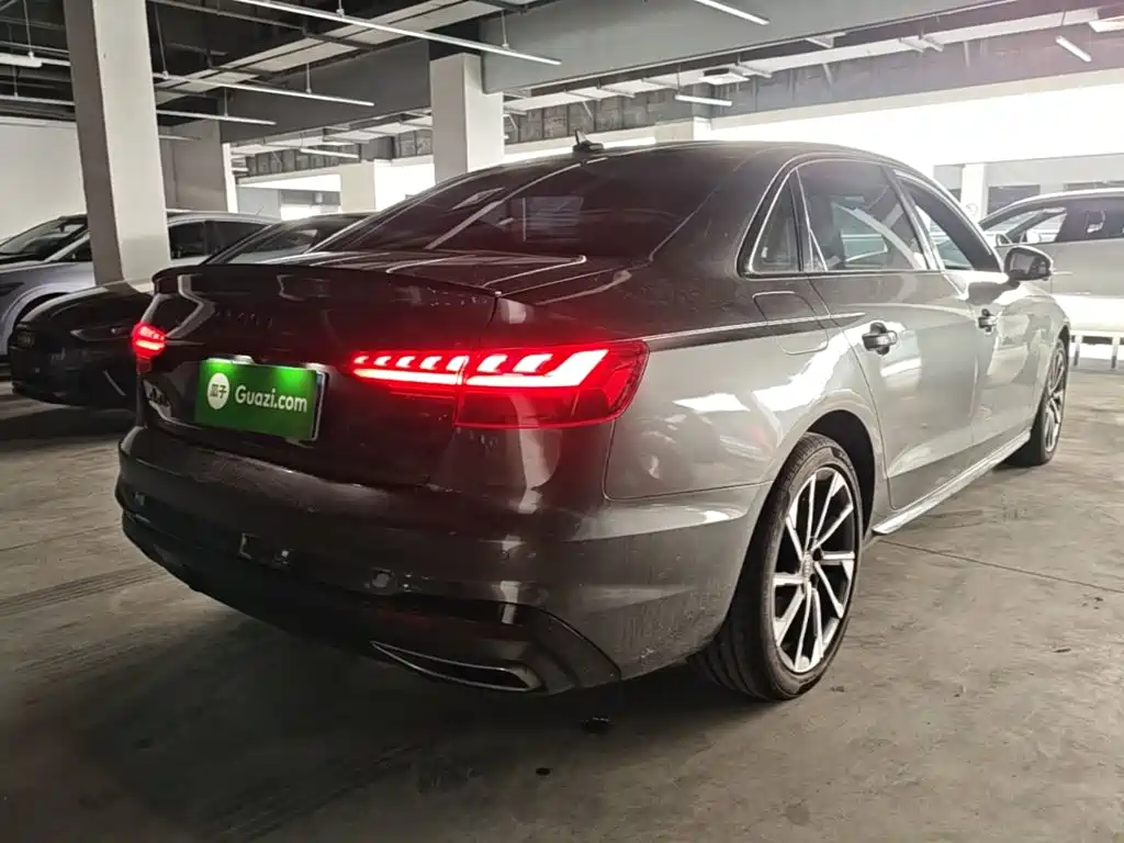 Audi A4L 2023