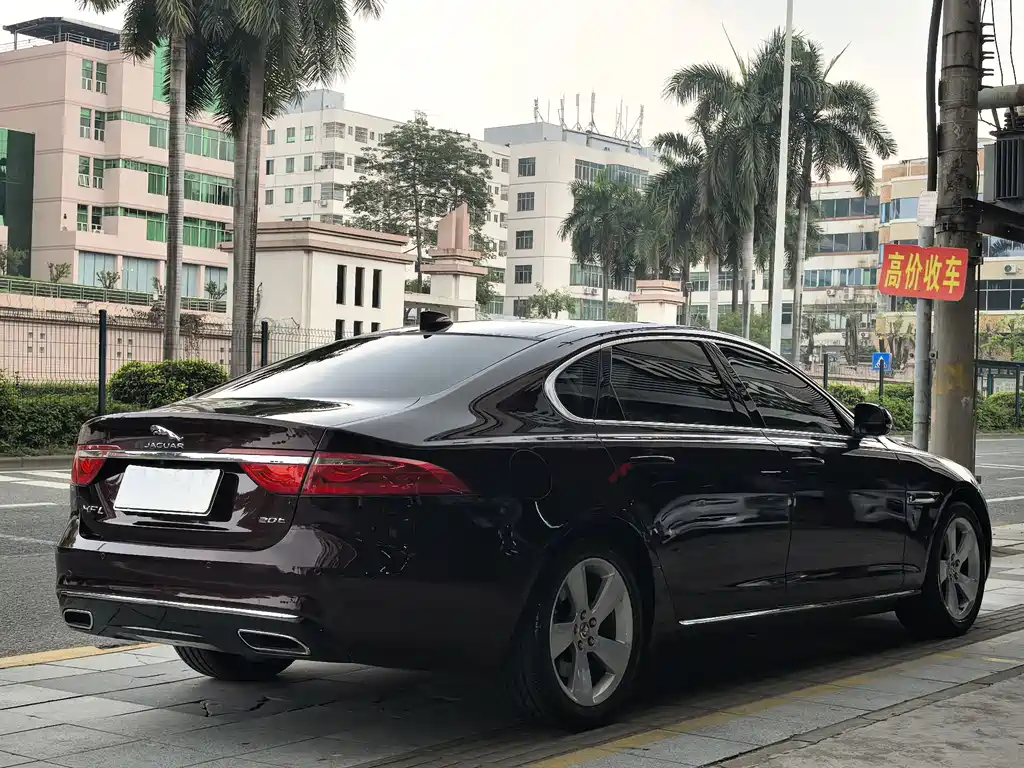 Jaguar XFL 2019 — фото 4