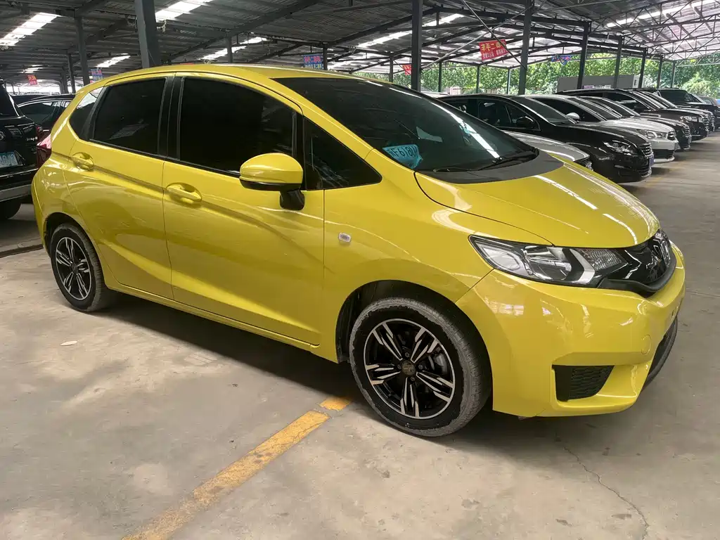 Honda Fit 2017 — фото 3