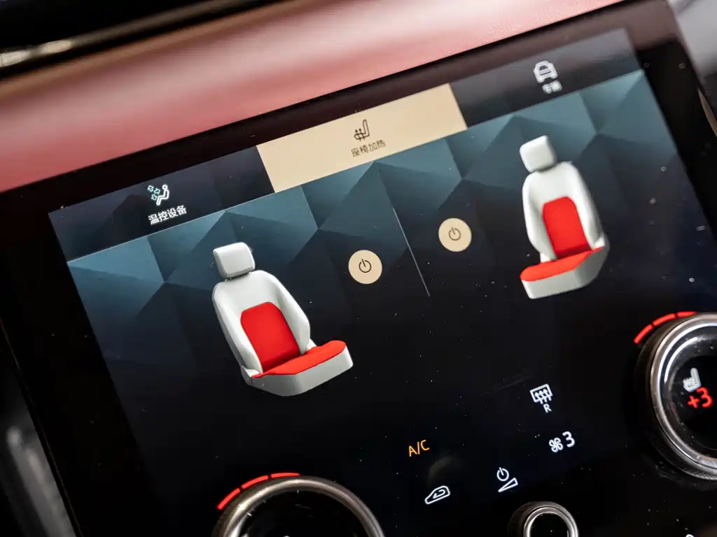 Land Rover Evoque 2022 — фото 15