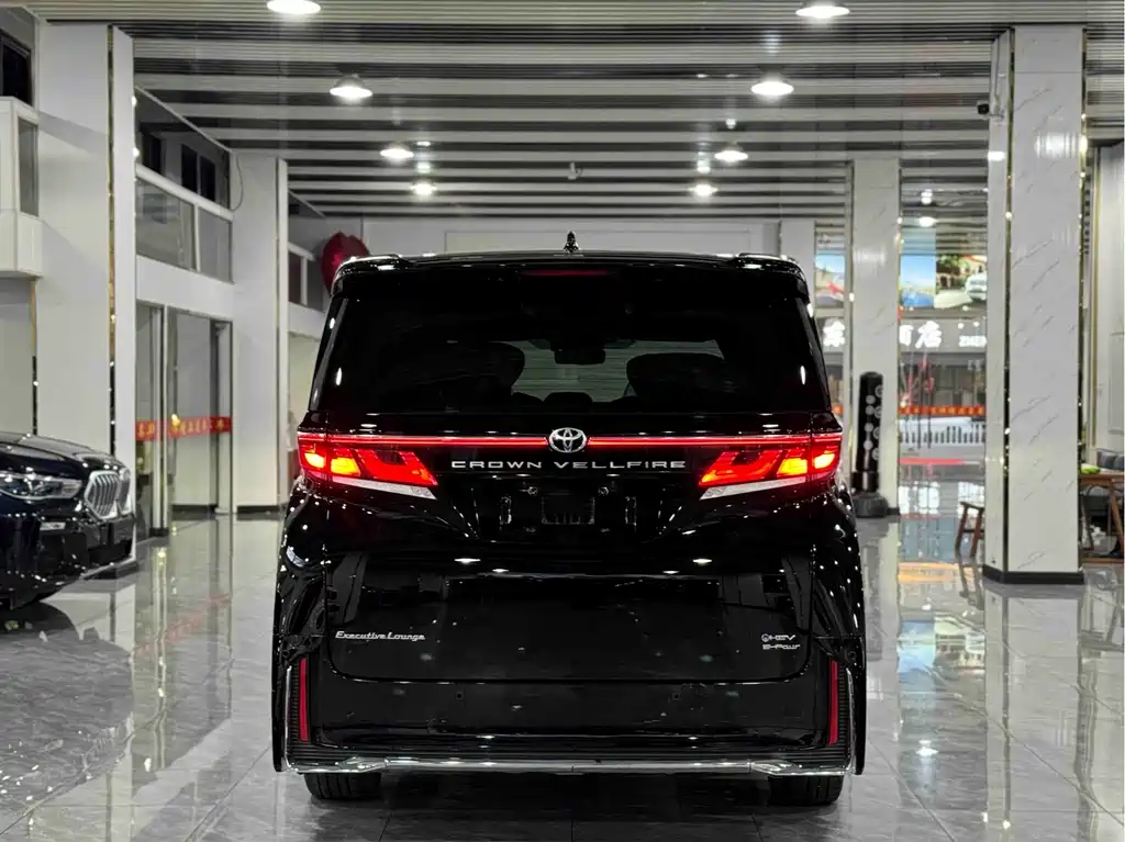 Toyota Vellfire 2024 — фото 16