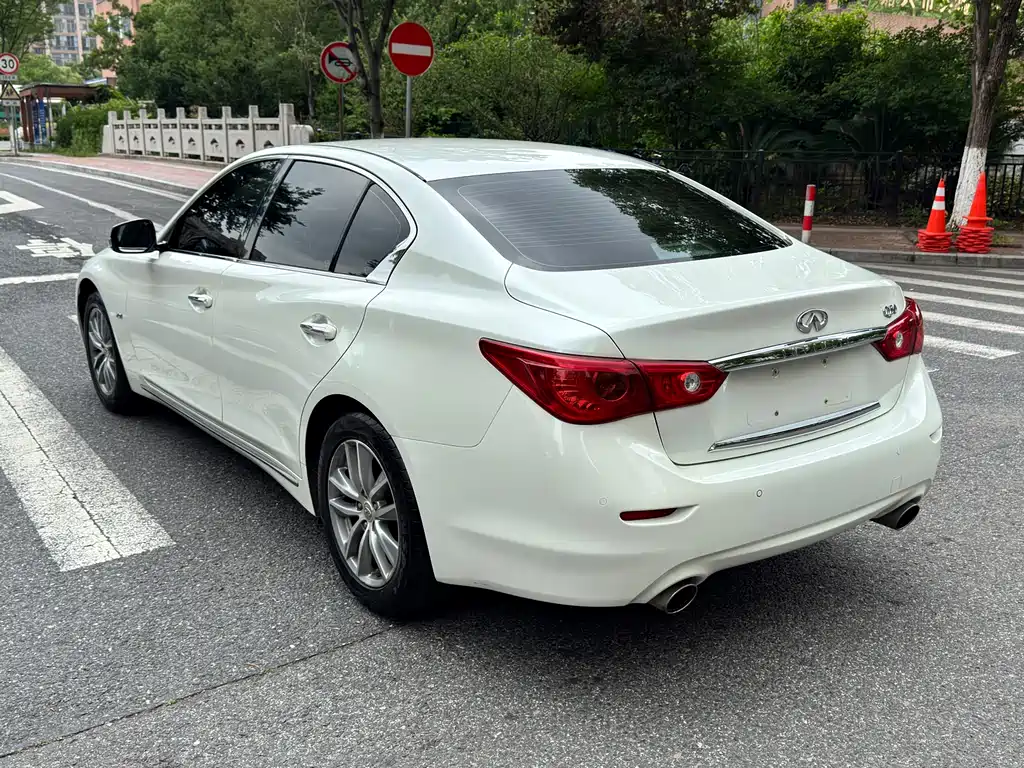 Infiniti Q50L 2017 — фото 6