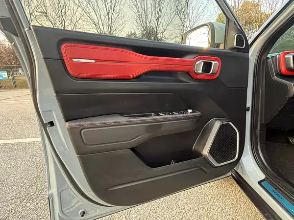 Geely ICON 2020