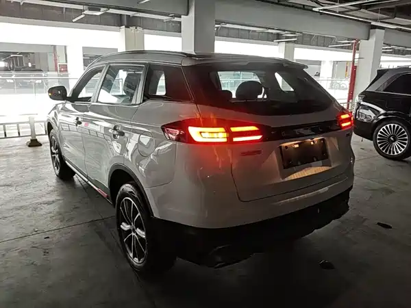 Geely Boyue 2022