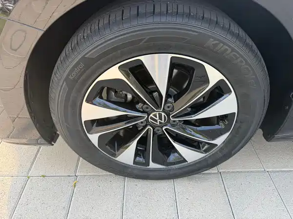 Volkswagen Passat 2022