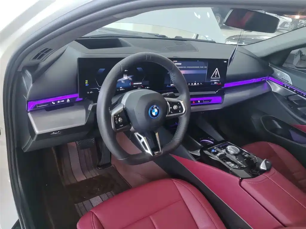 BMW i5 2025 — фото 11