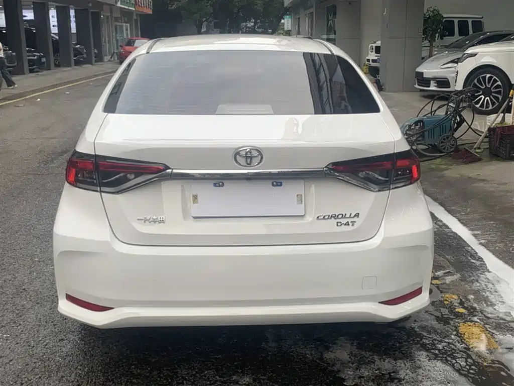 Toyota Corolla 2021 — фото 10