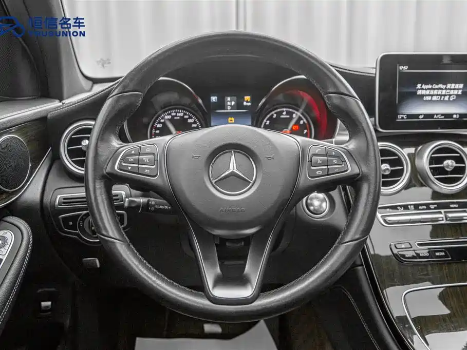 Mercedes-Benz GLC 2019 — фото 17