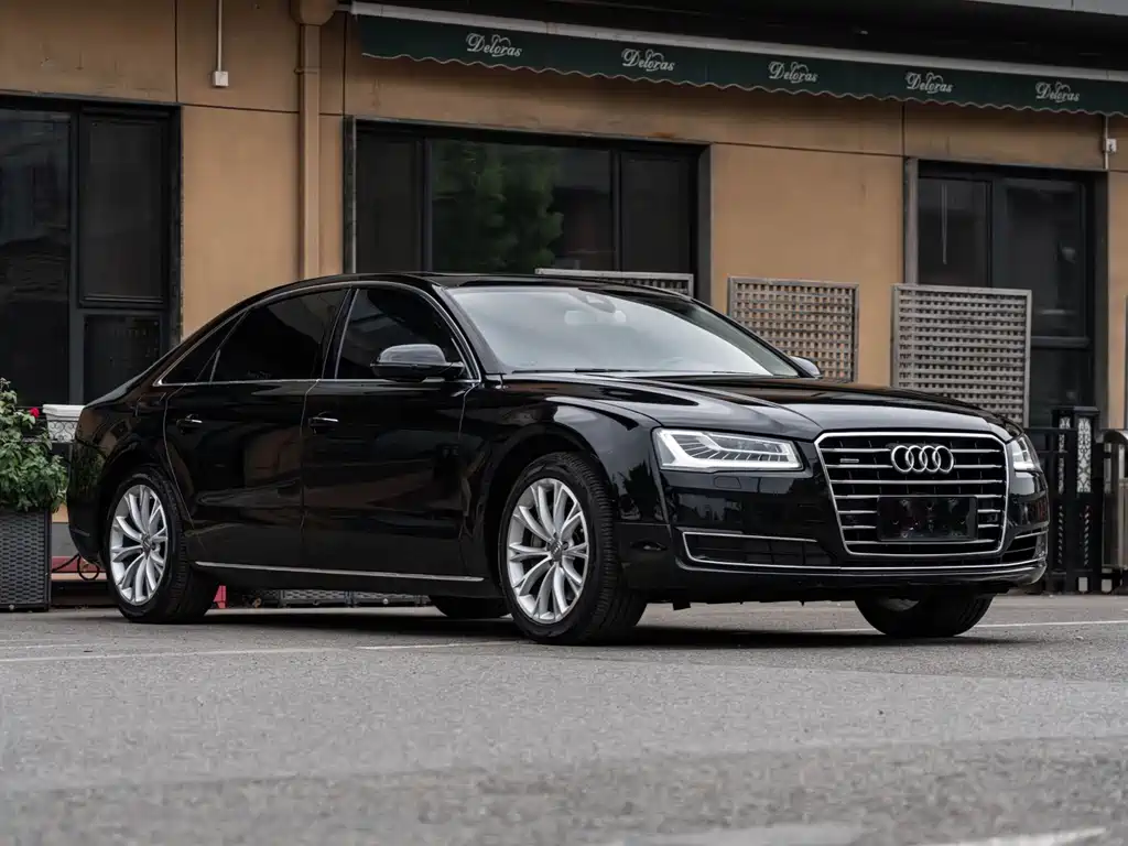 Audi A8 2014 — фото 3