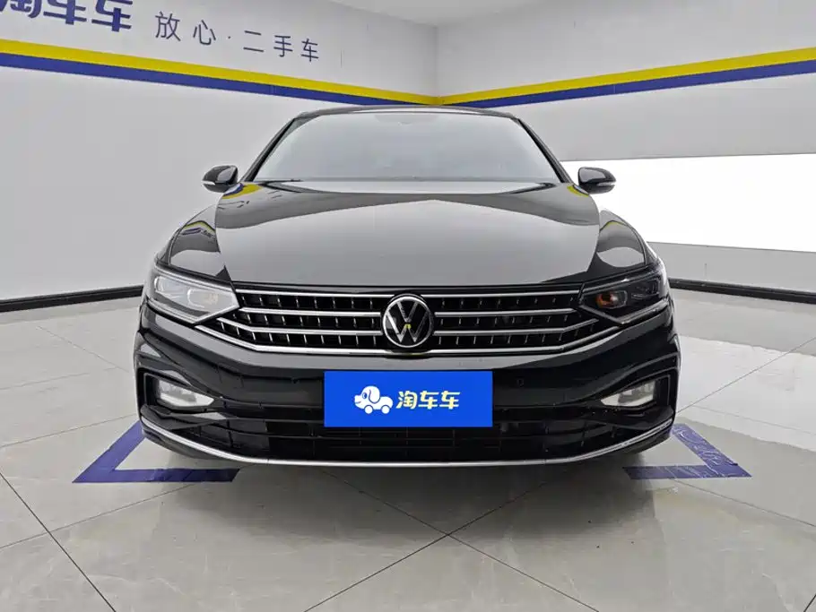 Volkswagen Magotan 2024