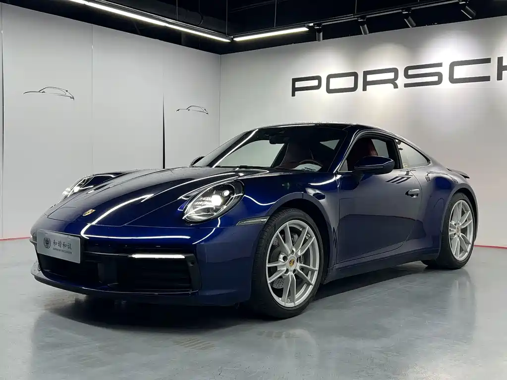 Porsche 911 2021