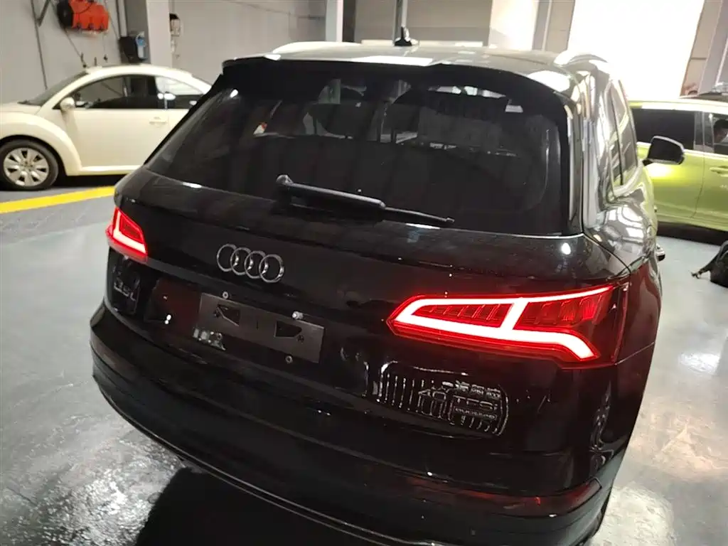 Audi Q5L 2021 — фото 6