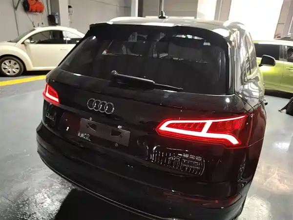 Audi Q5L 2020