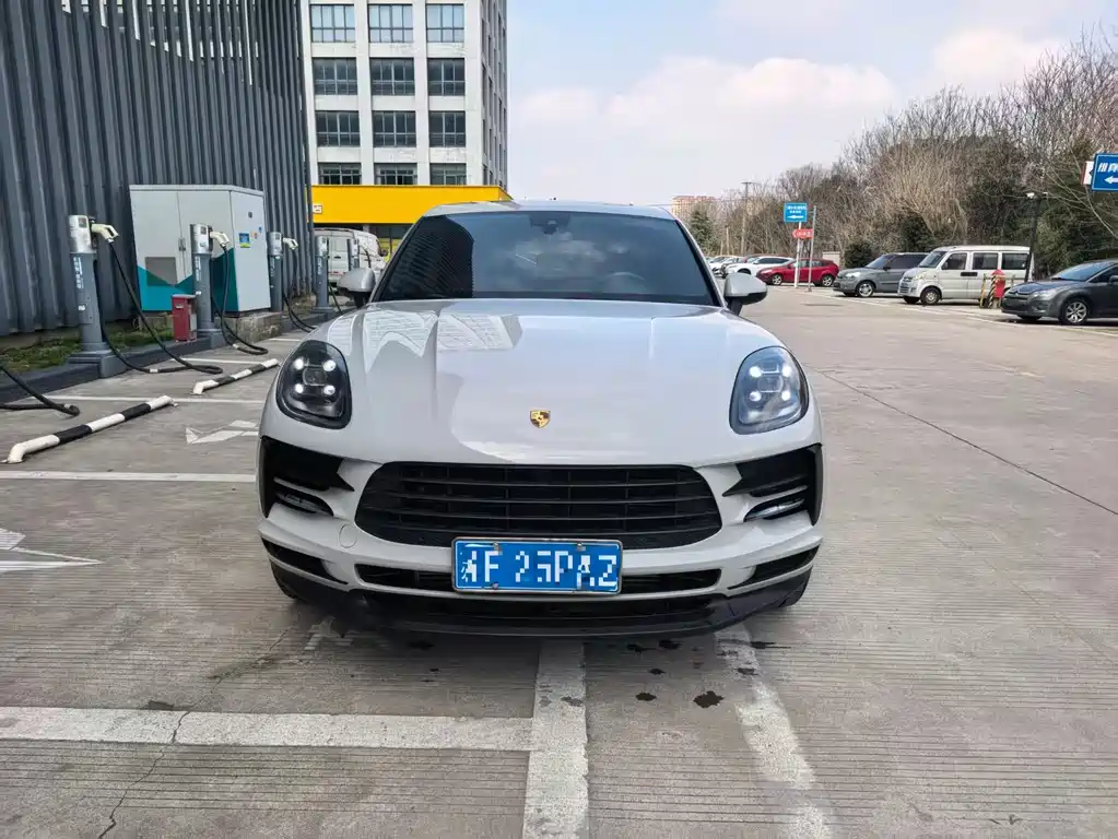 Porsche Macan 2021 — фото 2