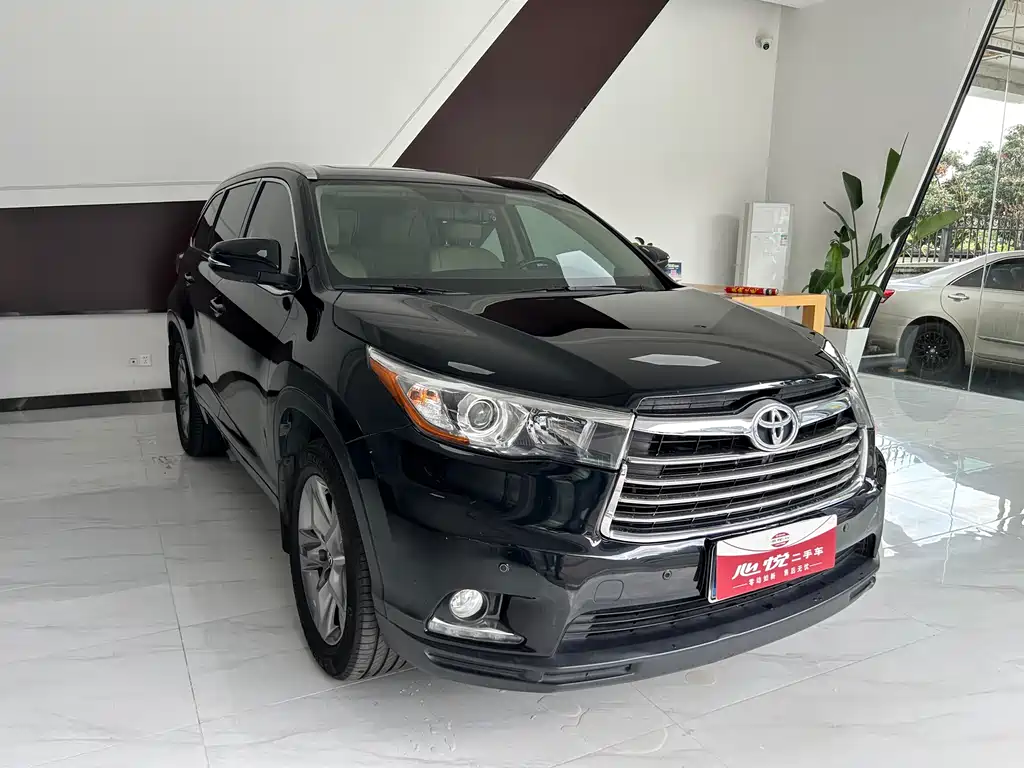 Toyota Highlander 2015 — фото 3