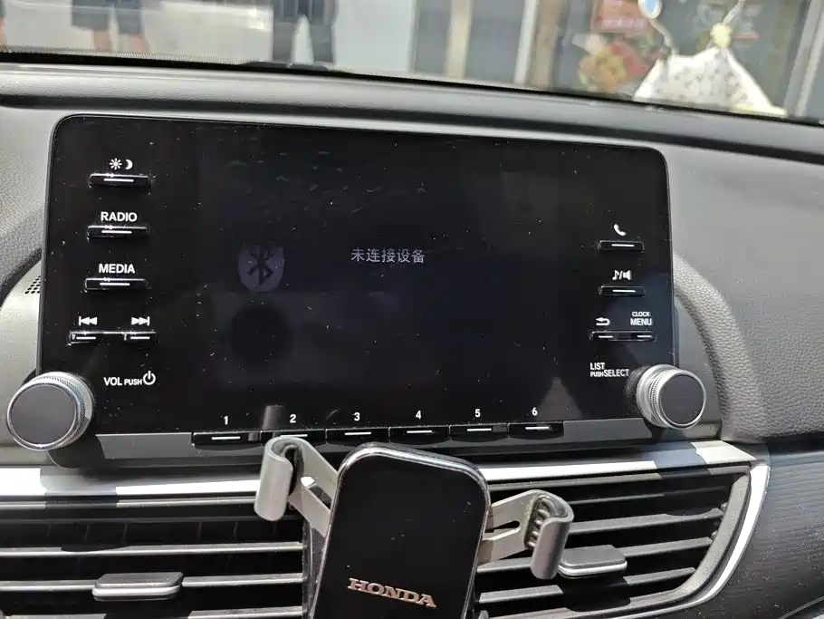 Honda Accord 2021 — фото 13