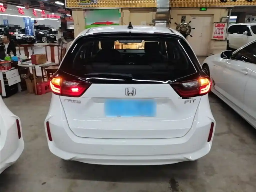 Honda Fit 2023 — фото 6