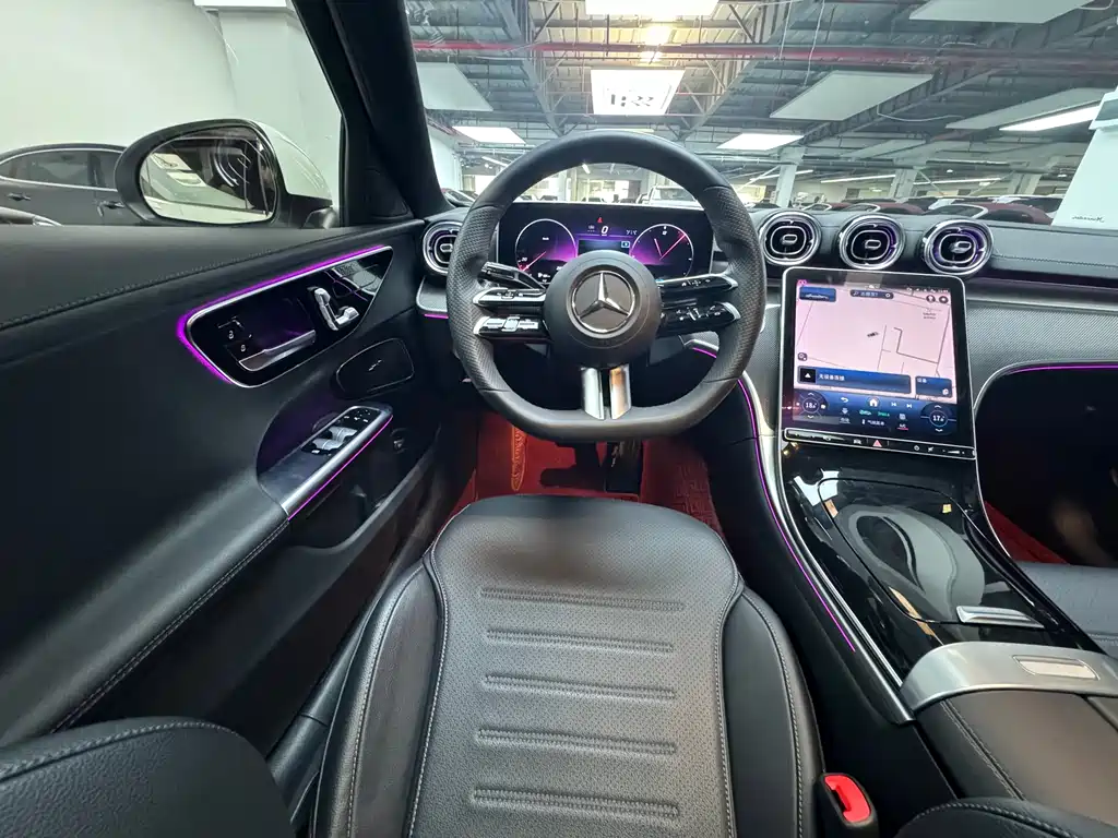 Mercedes-Benz C-Class 2025 — фото 4