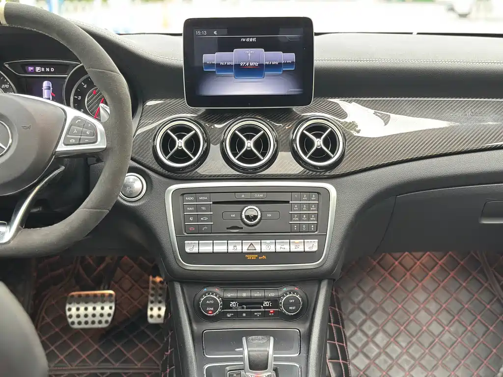 Mercedes-Benz CLA AMG 2019 — фото 35