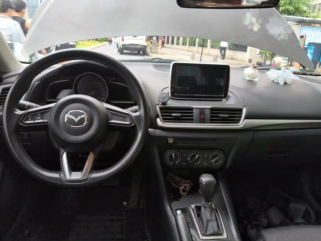 Mazda 3 Axela 2017