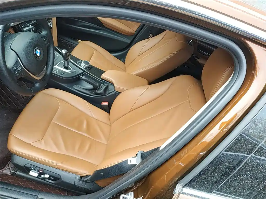 BMW 3 Series 2016 — фото 15