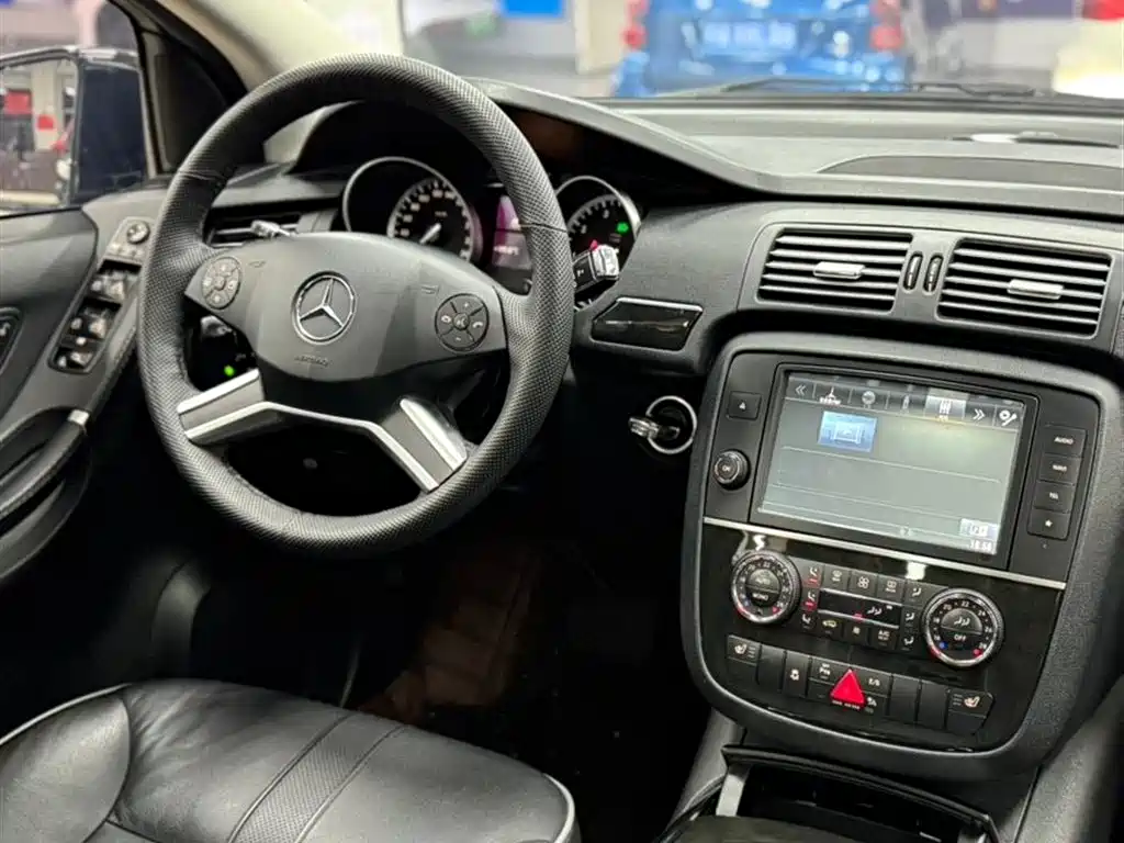 Mercedes-Benz R-Class 2015 — фото 6