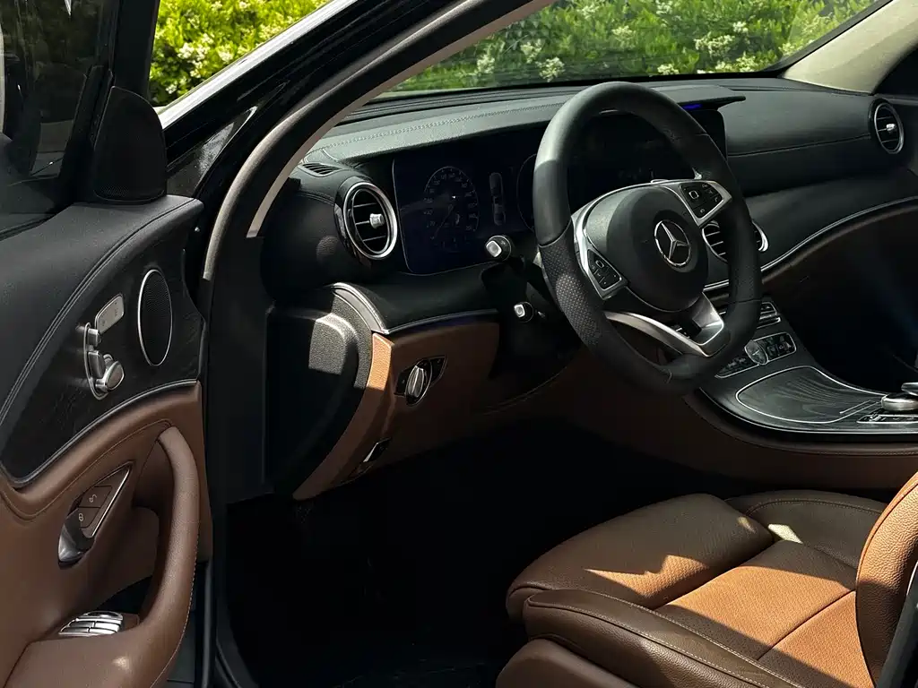 Mercedes-Benz E-Class 2018 — фото 10