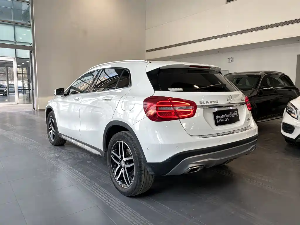 Mercedes-Benz GLA 2016 — фото 15