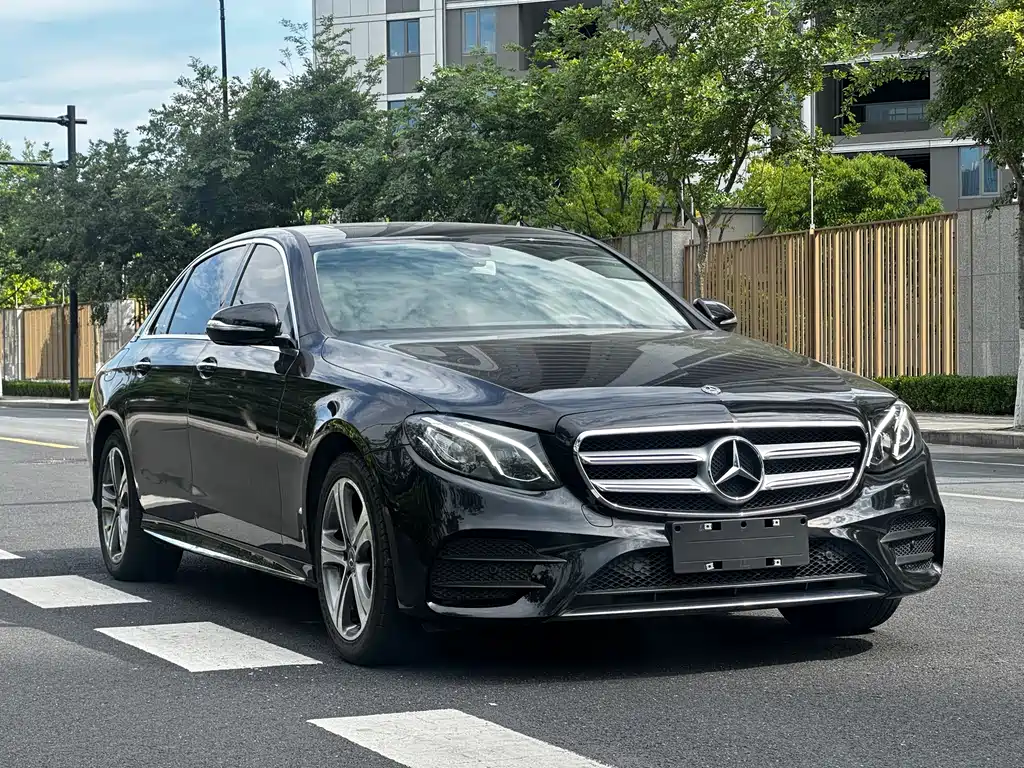 Mercedes-Benz E-Class 2018 — фото 3