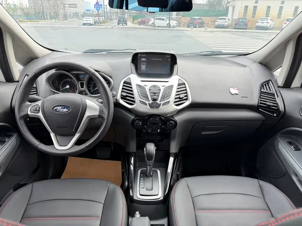 Ford Ecosport 2014 — фото 12