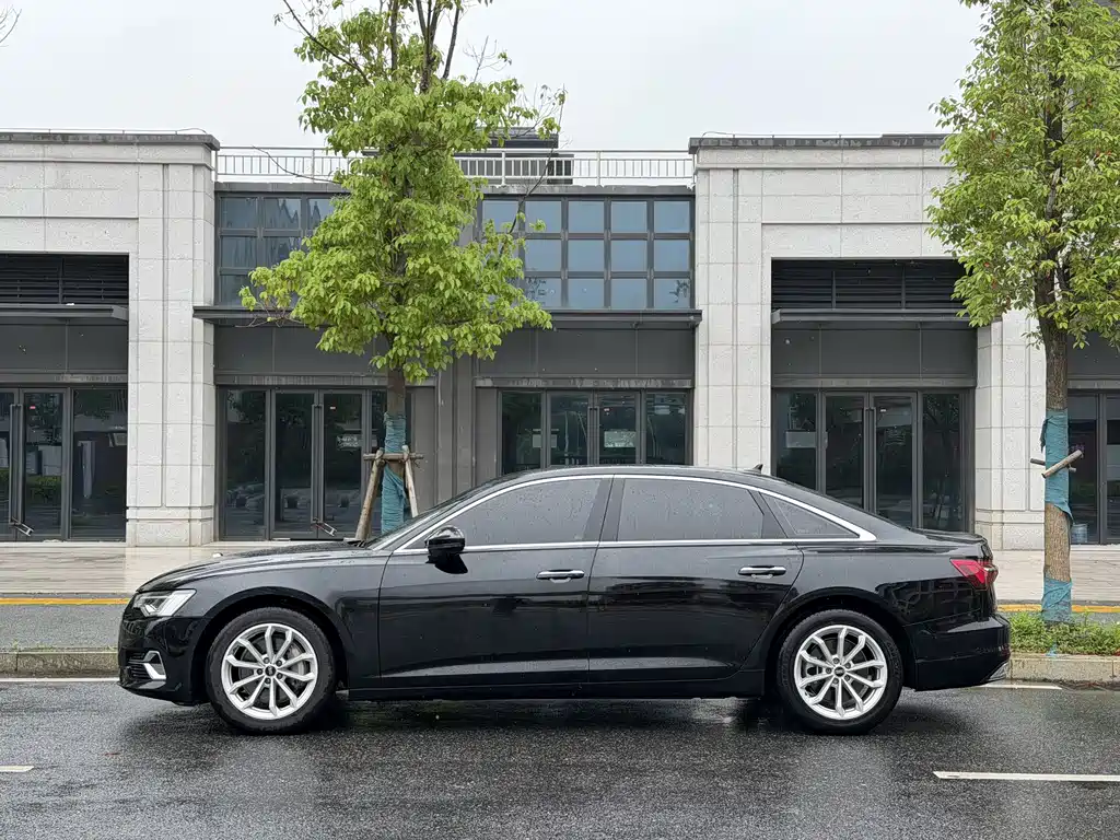 Audi A6L 2023 — фото 3