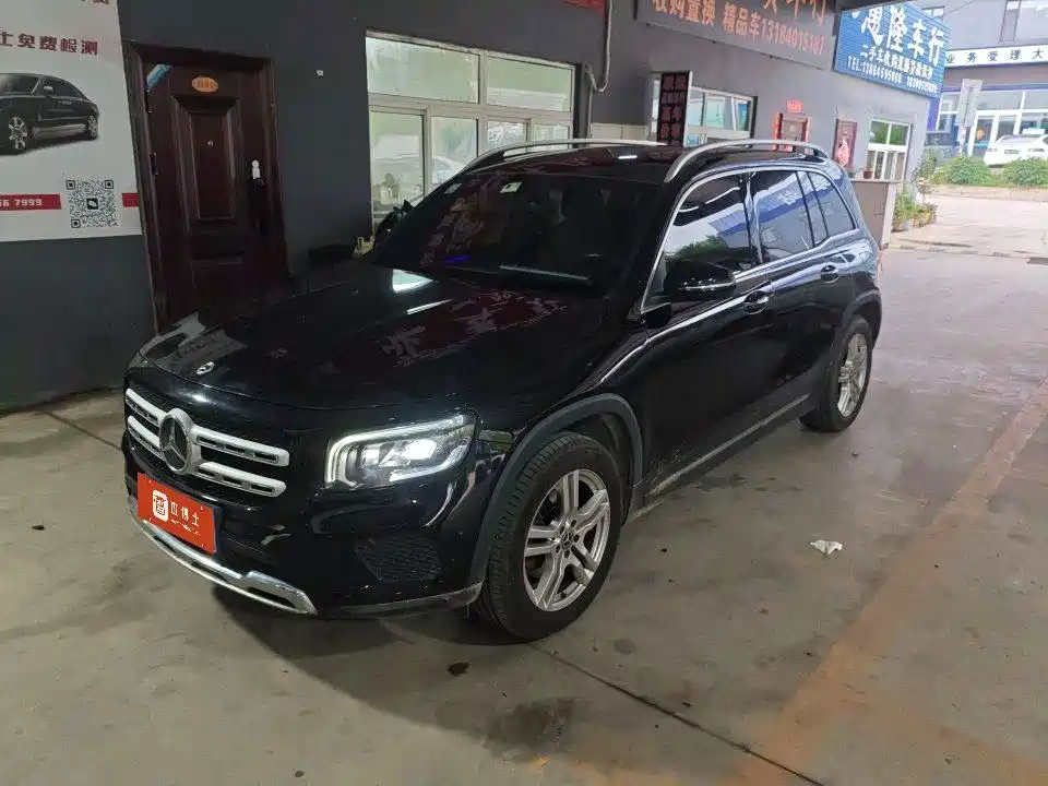Mercedes-Benz GLB 2021
