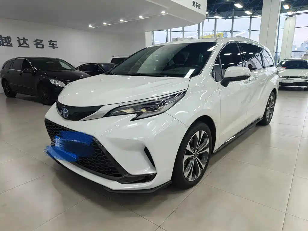 Toyota Granvia 2023