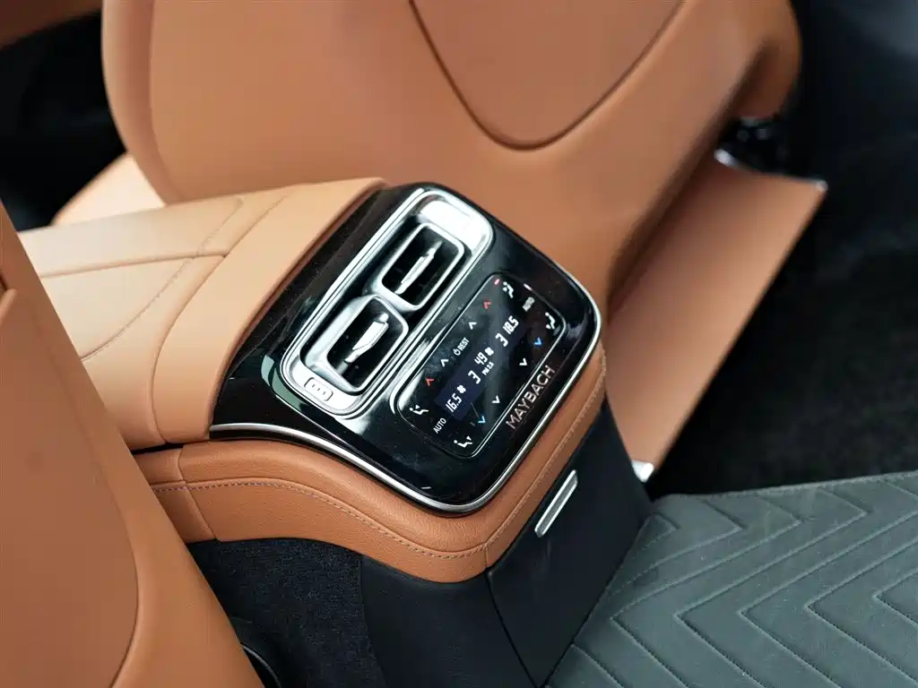 Mercedes-Benz S-Class 2024 — фото 12